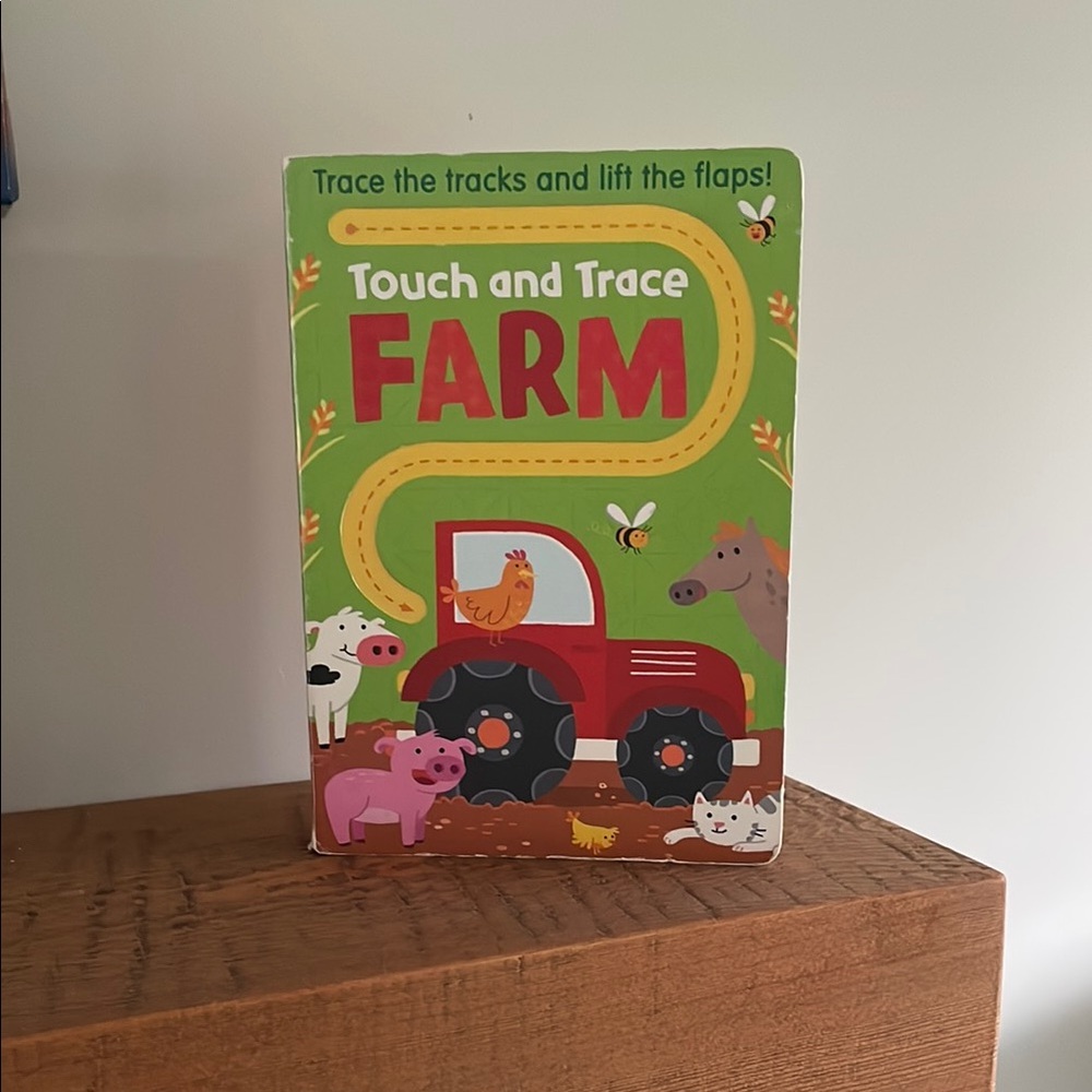🌷5/$20🌷 Touch and Trace Farm Board Book